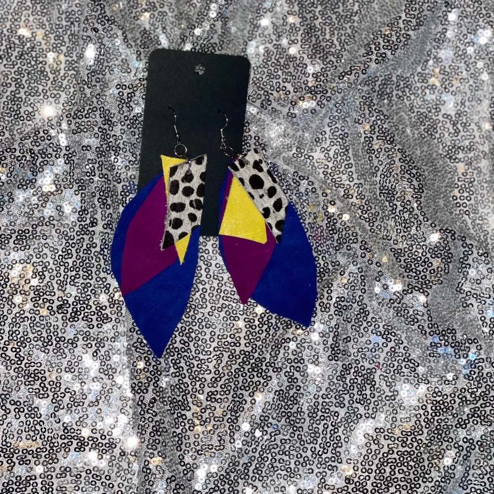 Leather earrings